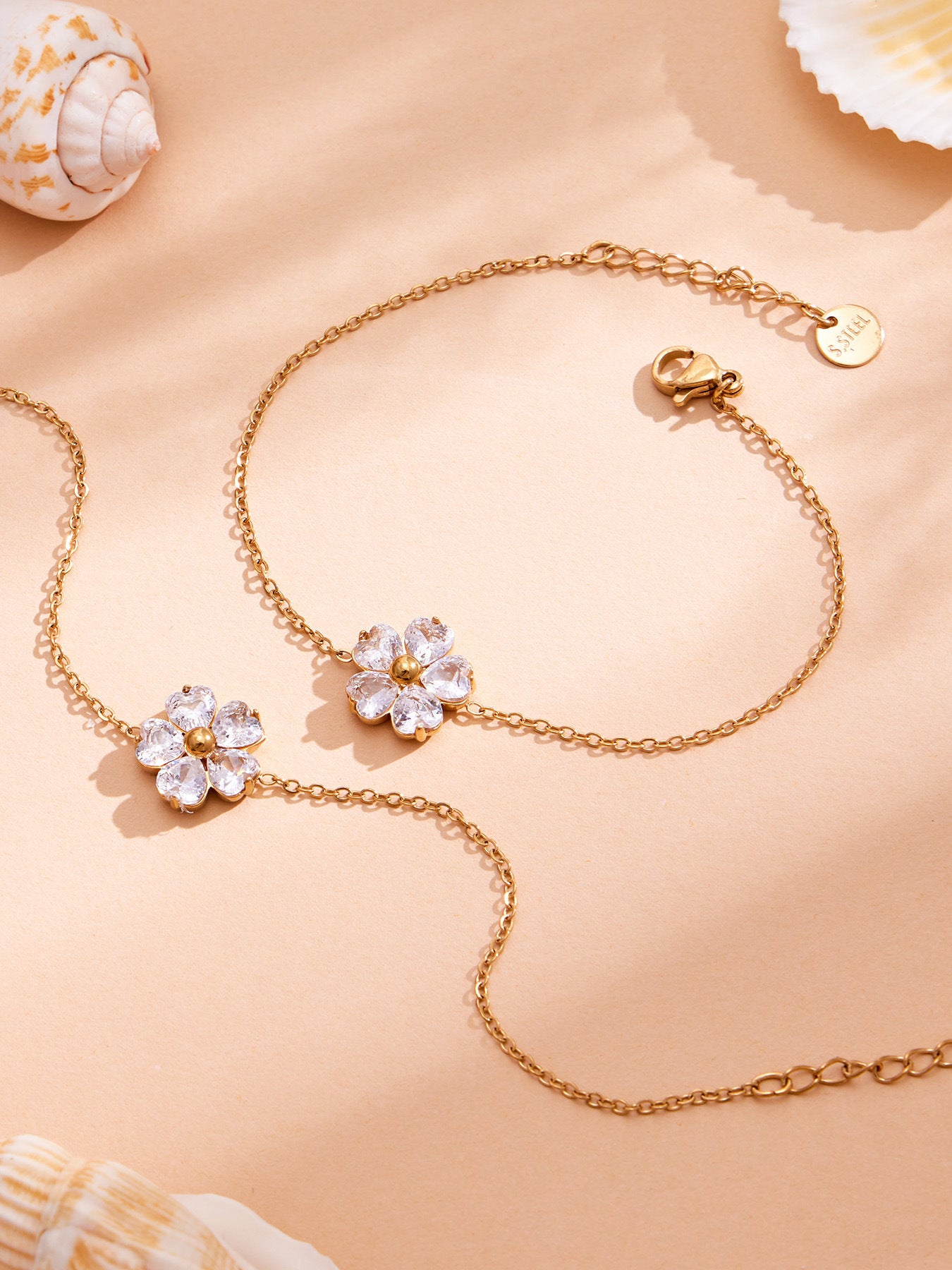 Petal Luxe Delicate Chain Bracelet