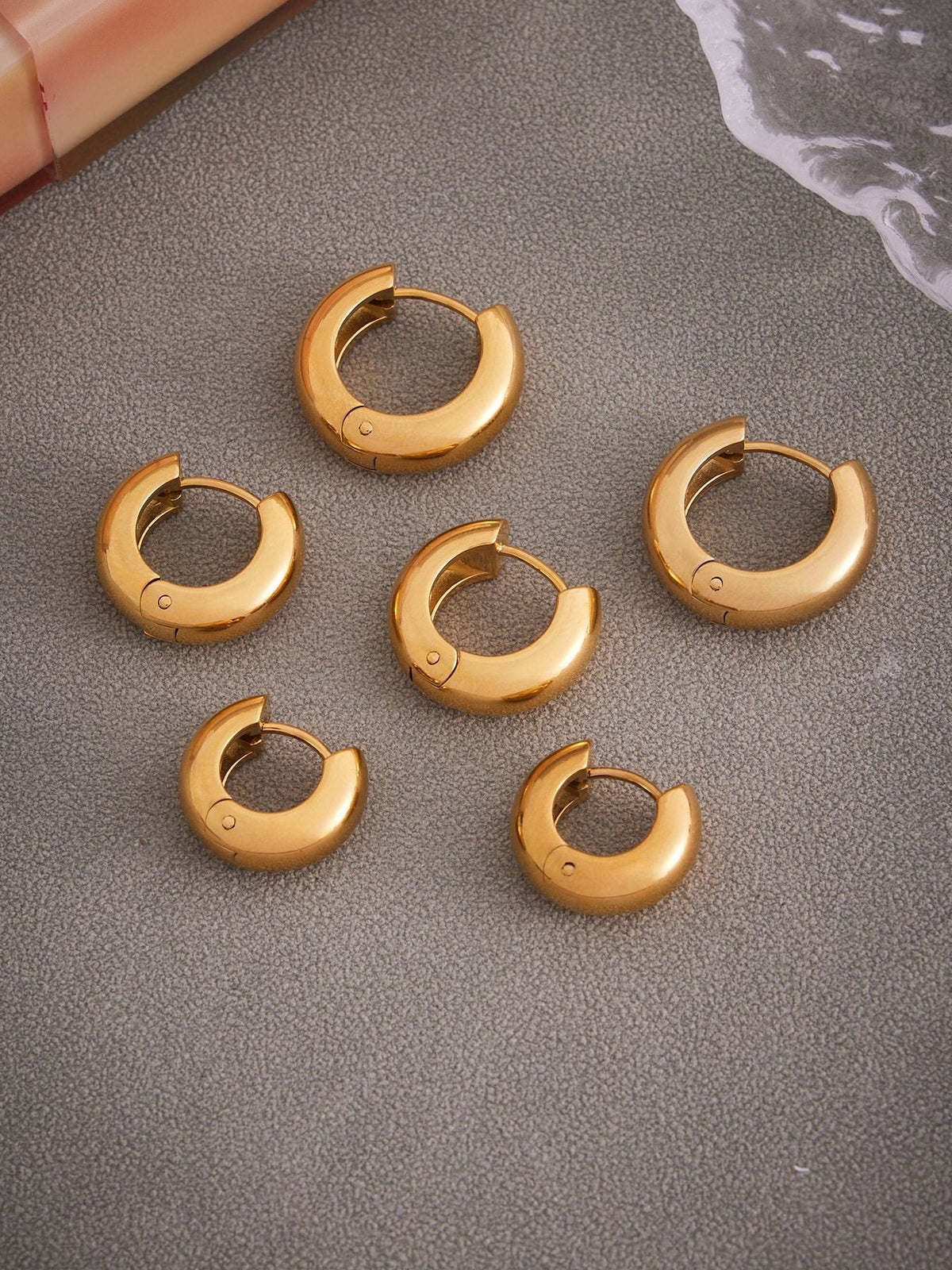 Bold Hoop Earrings - Moonix