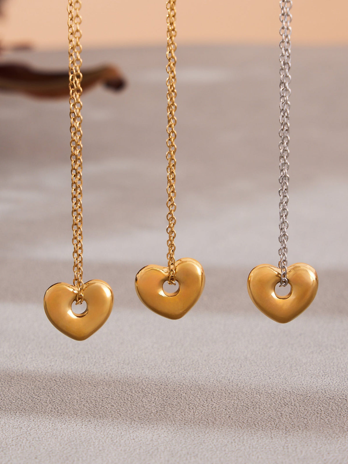 Chubby Heart Earring - Moonix