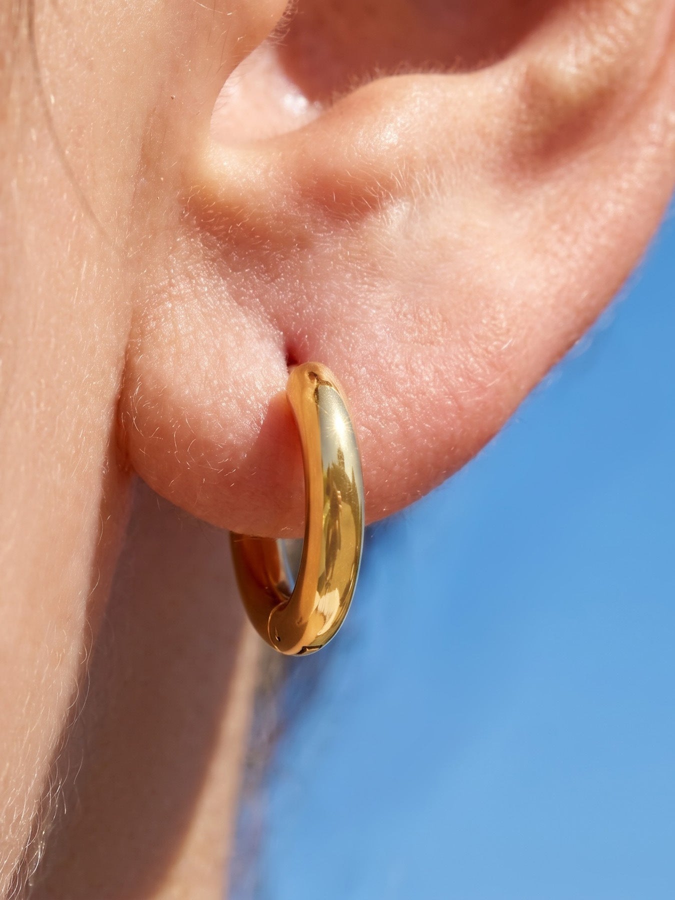 Chunky Hoop Earrings - Moonix