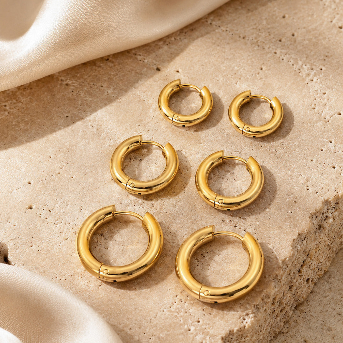 Essential Earrings - Moonix