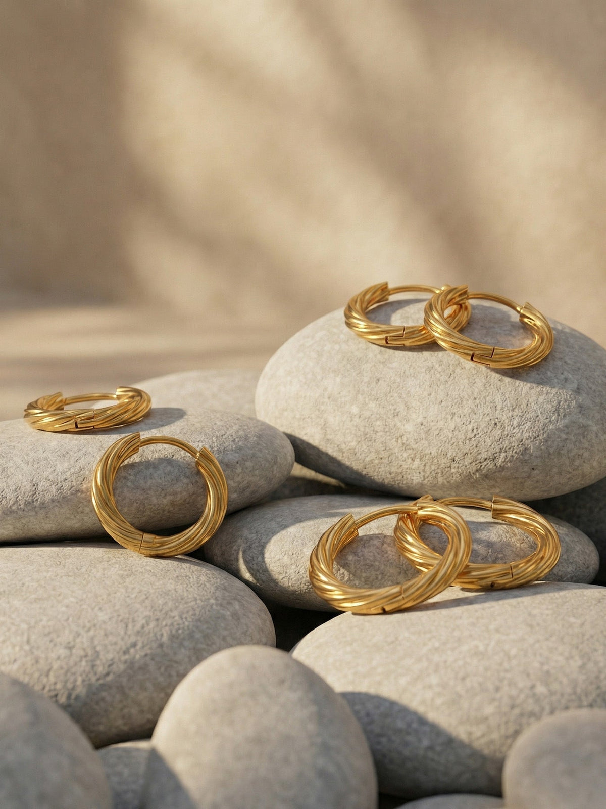 Essential Twist Hoop Earrings - Moonix