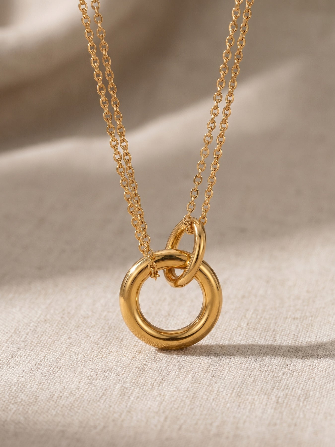 Eternal Knot Necklace - Moonix