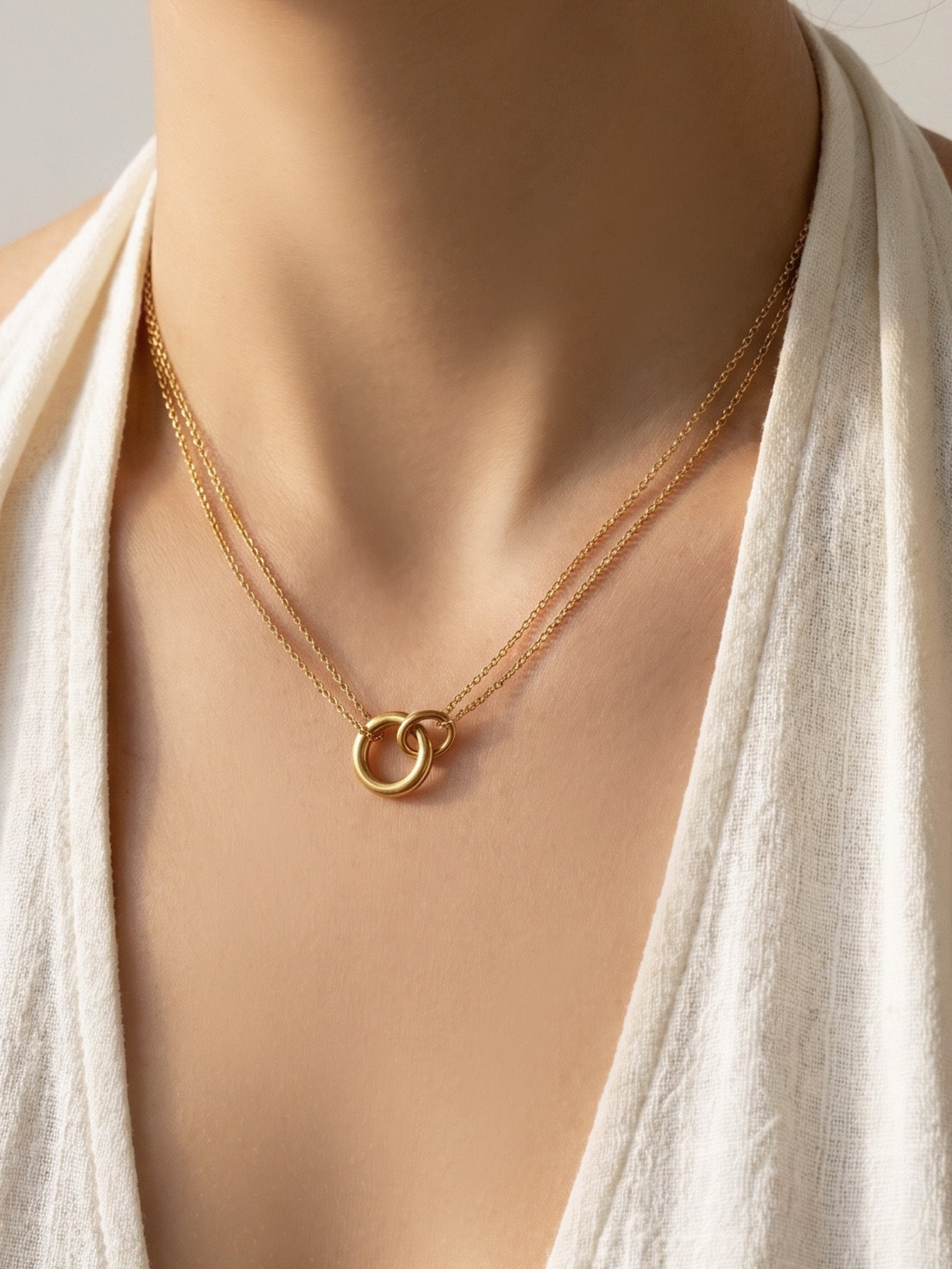 Eternal Knot Necklace - Moonix
