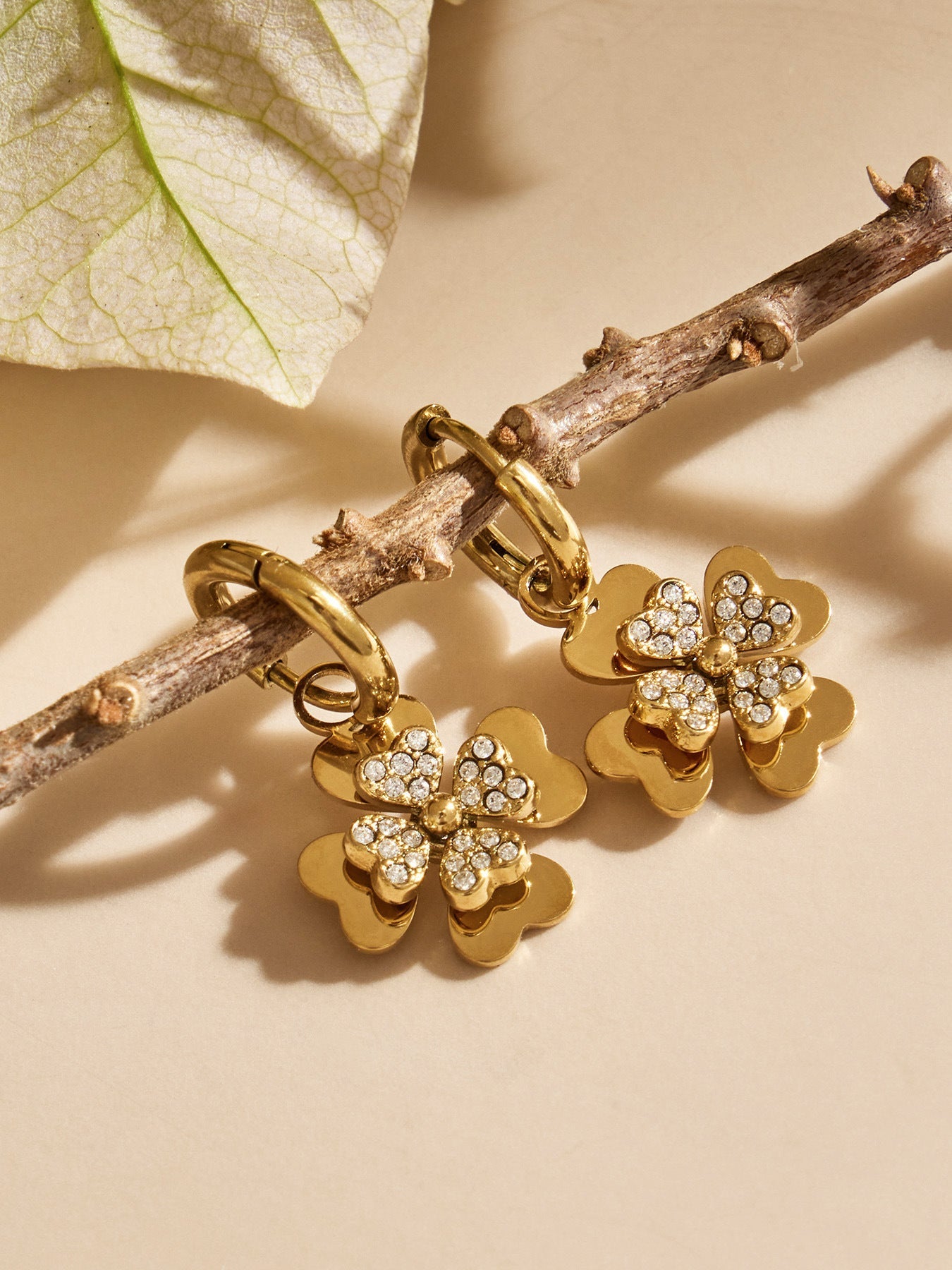 Lumi Clover Open Bangle - Moonix
