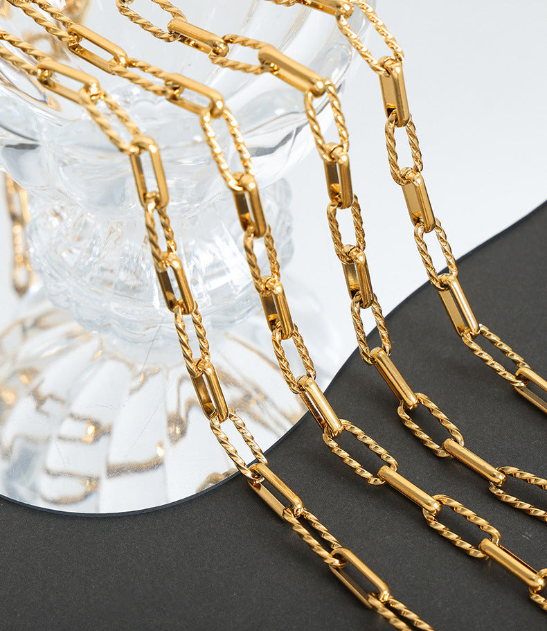 Twisted Paperclip Link Bracelet - Moonix