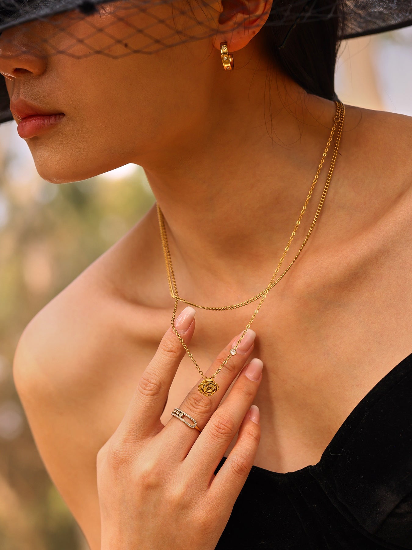 Blooming Rose Necklace - Moonix