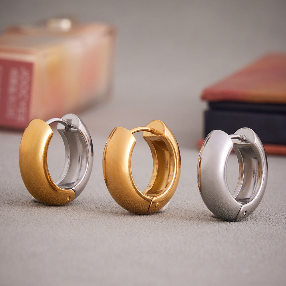 Bold Hoop Earrings - Moonix