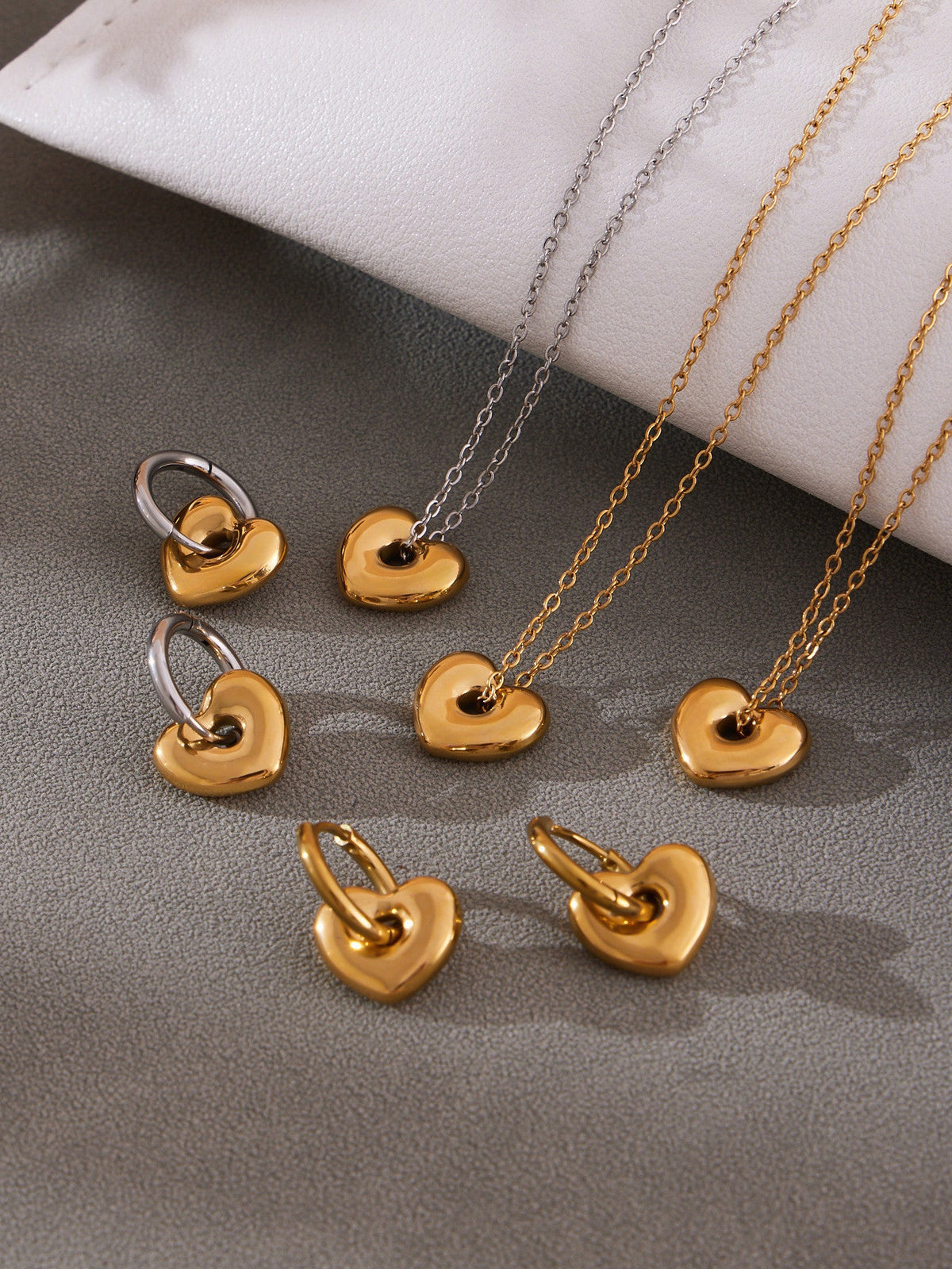 Chubby Heart Earring - Moonix