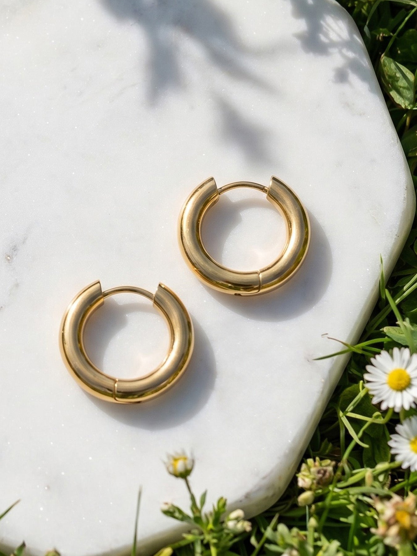 Chunky Hoop Earrings - Moonix