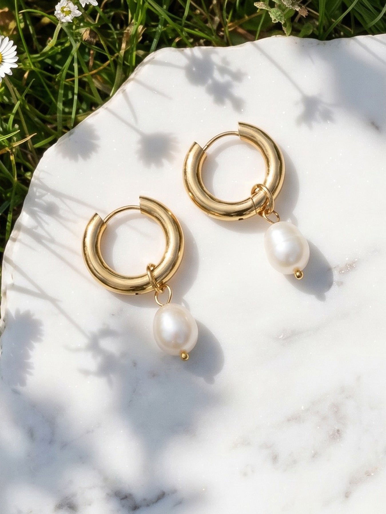 Chunky Hoop Earrings - Moonix