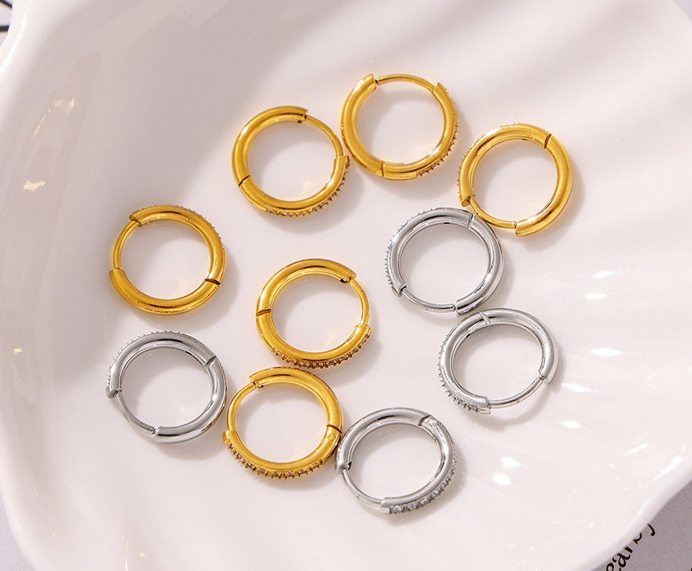 Classic CZ Hoop Earring - Moonix