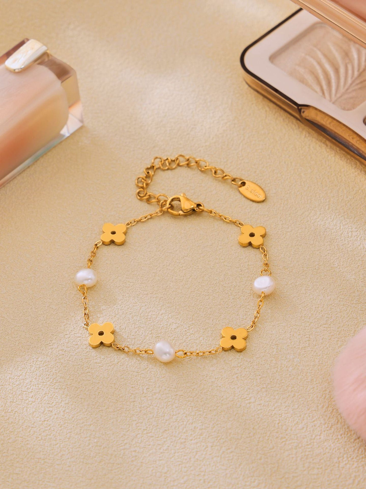 Clover Pearl Bracelet - Moonix