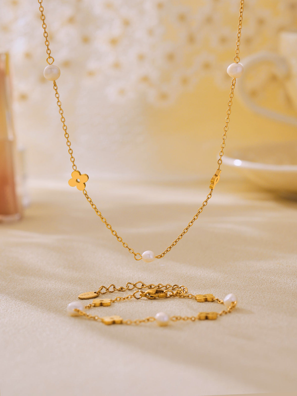 Clover Pearl Bracelet - Moonix