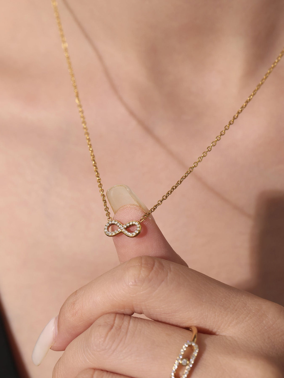 Eternity Loop Necklace - Moonix