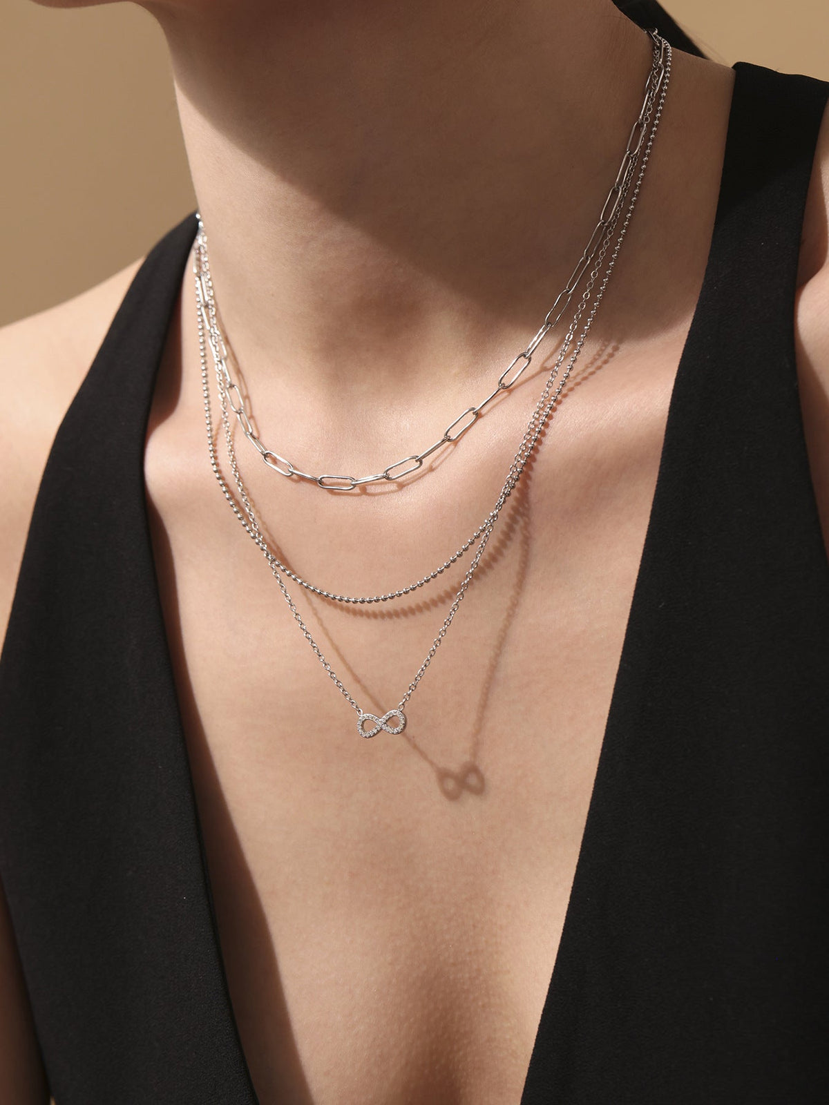 Eternity Loop Necklace - Moonix