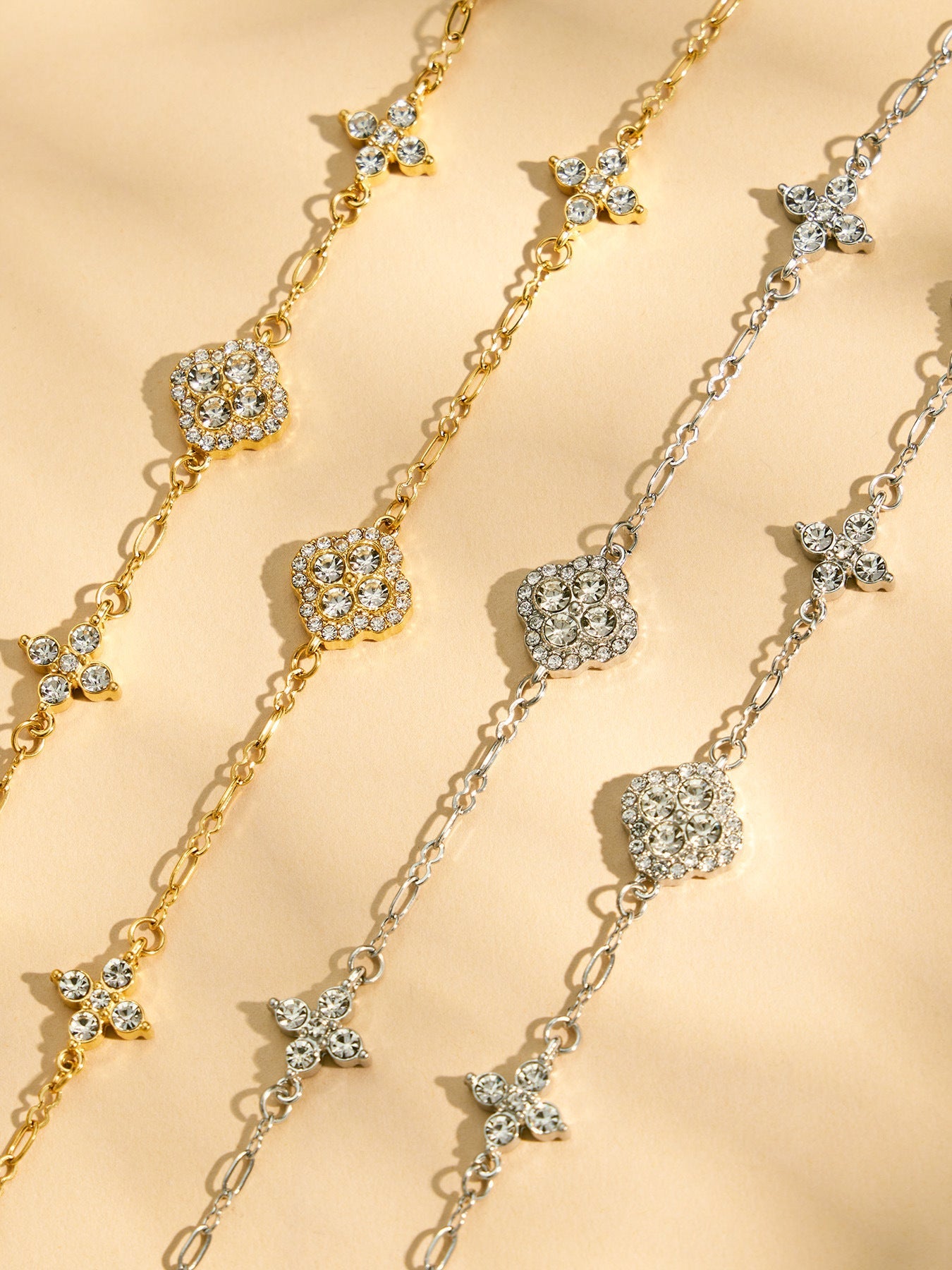 Fortune Clover Bracelet - Moonix