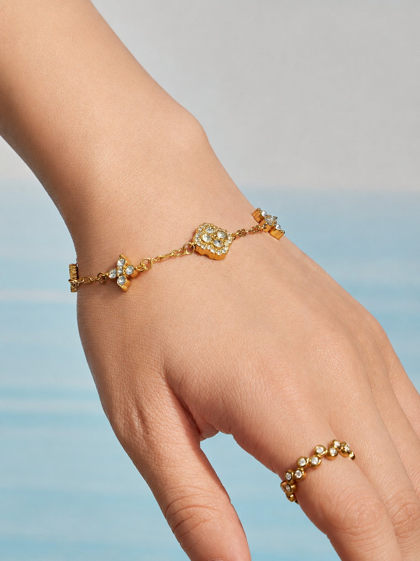 Fortune Clover Bracelet - Moonix
