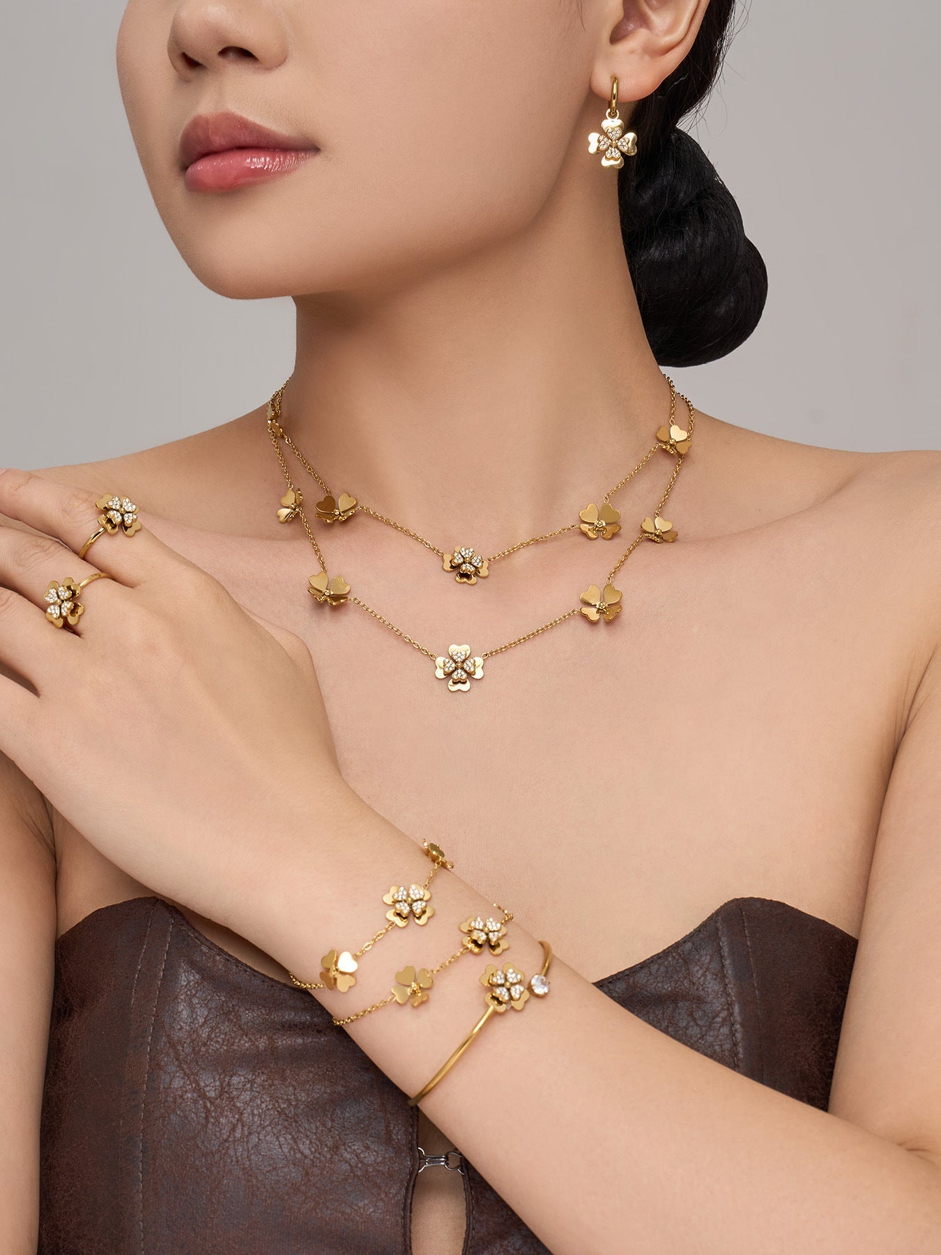Lumi Clover Open Bangle - Moonix