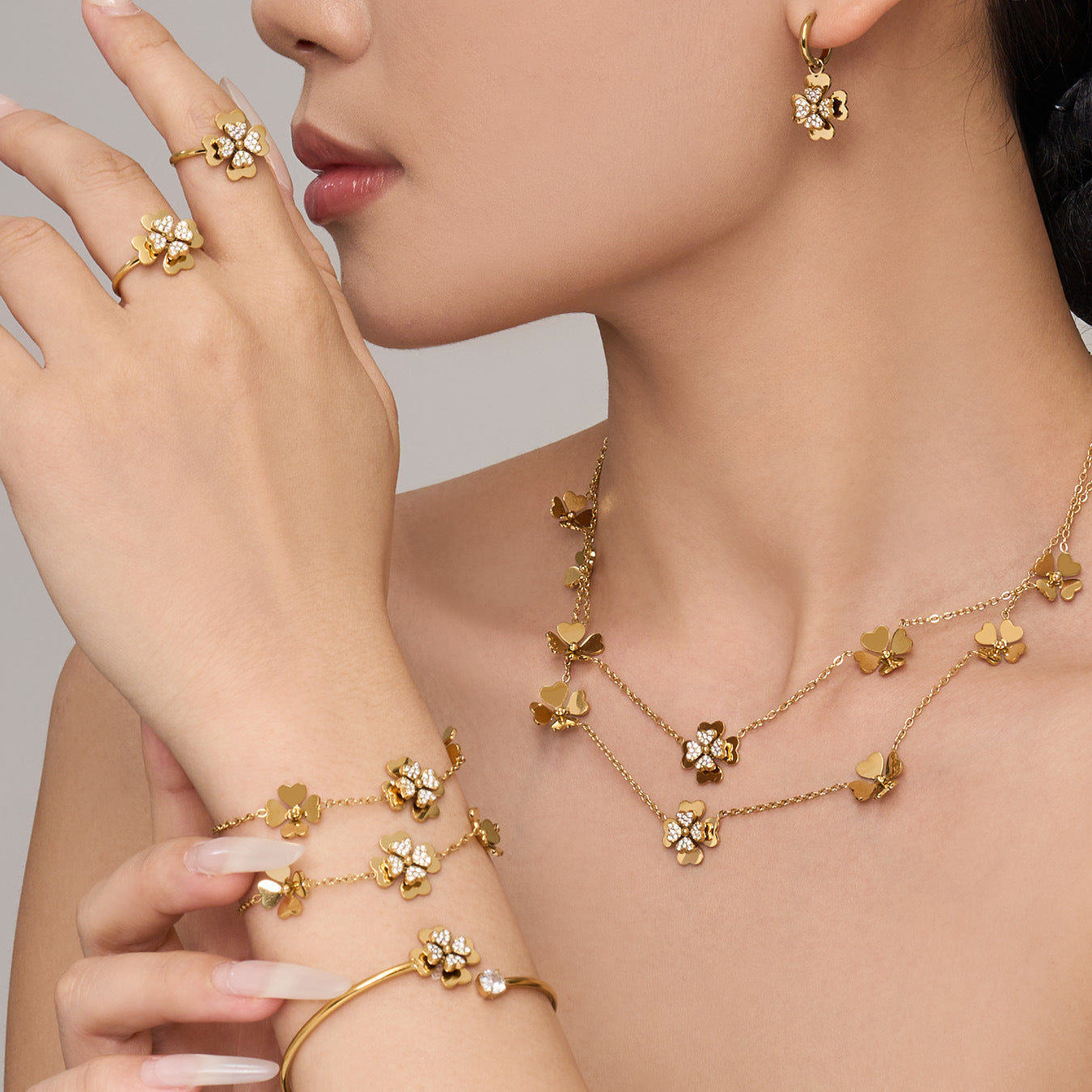 Lumi Clover Open Bangle - Moonix