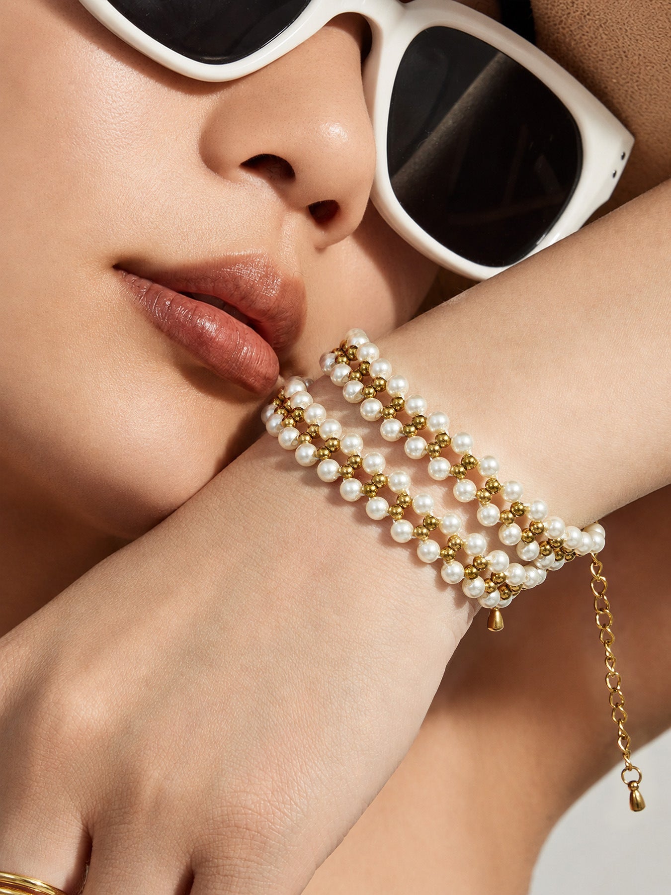 Lustre Pearl Bracelet - Moonix
