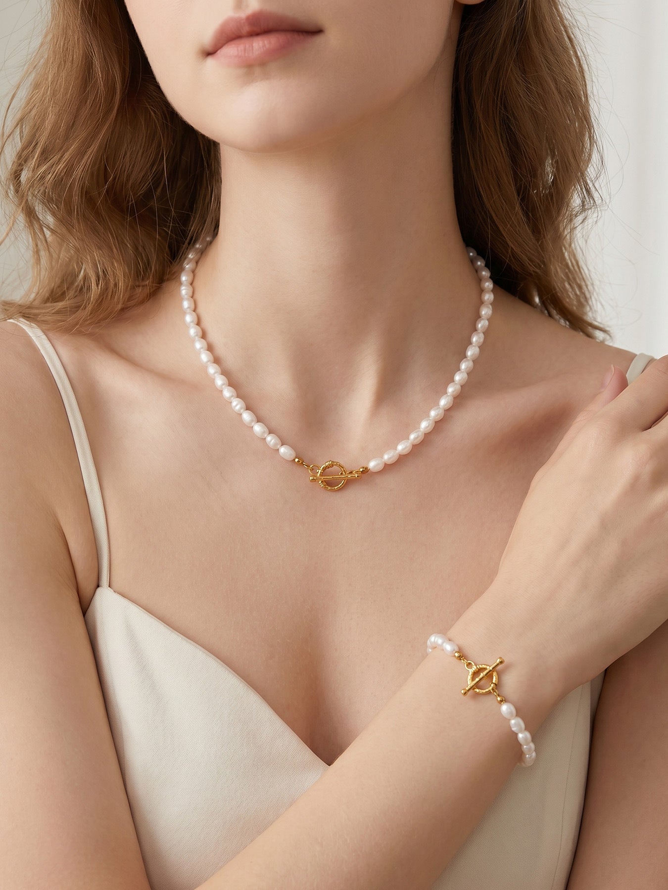 Milky Pearl Bracelet - Moonix