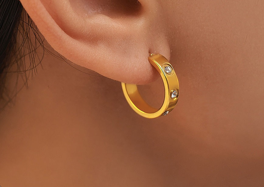 Orbit Dot Open C Earring - Moonix