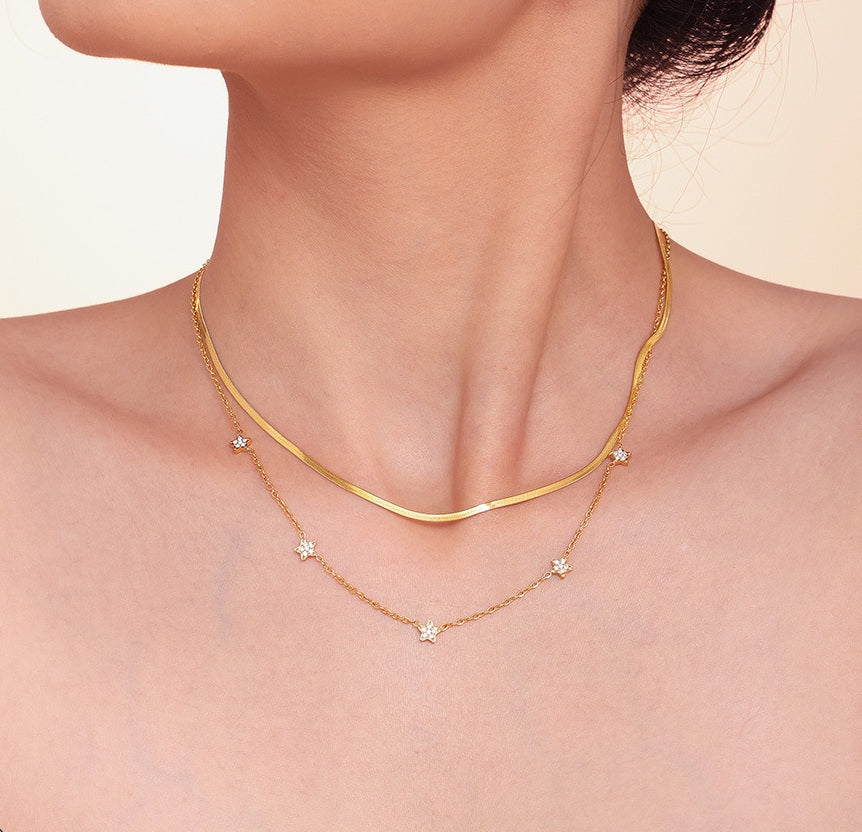 Star Zircon Station Necklace - Moonix