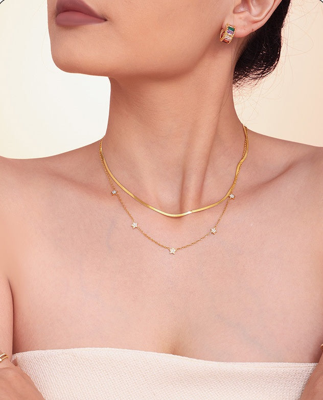 Star Zircon Station Necklace - Moonix