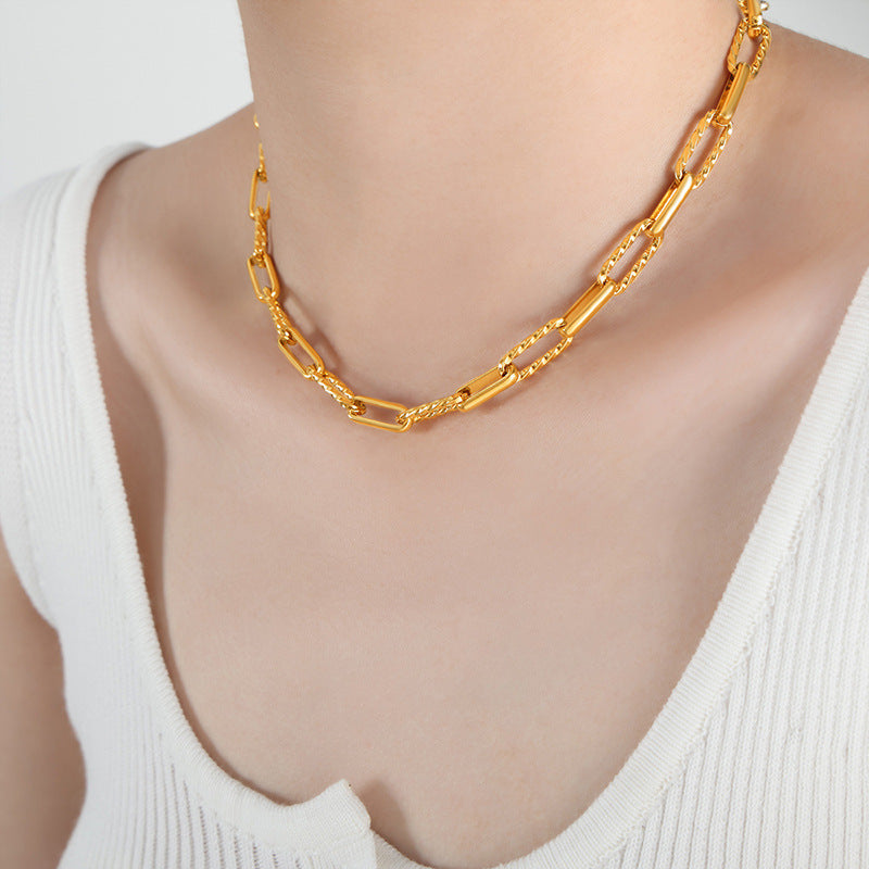 Twisted Paperclip Link Bracelet - Moonix